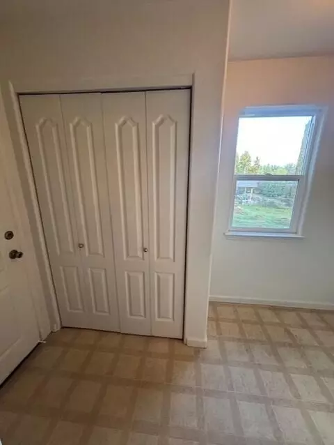 Entry Way - 667 Reddington Dr, Redding, CA 96003 photo 2 of 2