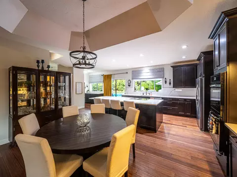 Dining - 7517 Villa Ct, Redding, CA 96002 photo 2 of 5