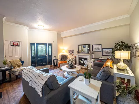 Entry Way - 7517 Villa Ct, Redding, CA 96002 photo 1 of 1