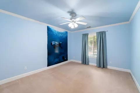 Bedroom - 2127 Western Oak Dr, Redding, CA 96002 photo 6 of 9