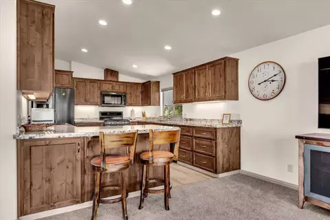 4785 Underwood Dr, Redding, CA 96003 photo 10