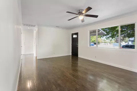 2269 Corona St, Redding, CA 96002 photo 15