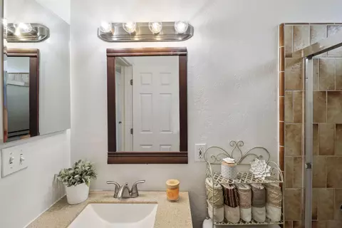 2548 Saturn, Redding, CA 96002 photo 19