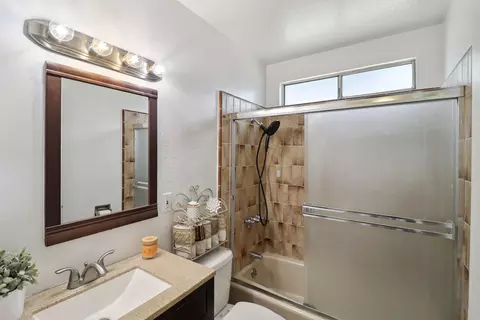 2548 Saturn, Redding, CA 96002 photo 18