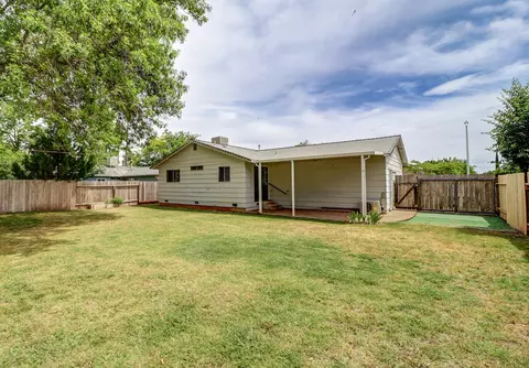 2548 Saturn, Redding, CA 96002 photo 21
