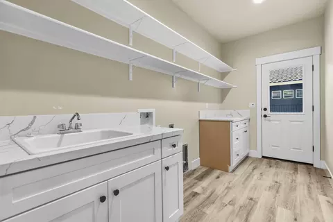 Other - 950 Santa Cruz Dr, Redding, CA 96003 photo 5 of 8