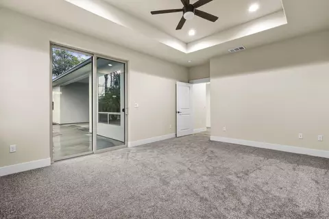 Bedroom - 950 Santa Cruz Dr, Redding, CA 96003 photo 2 of 8