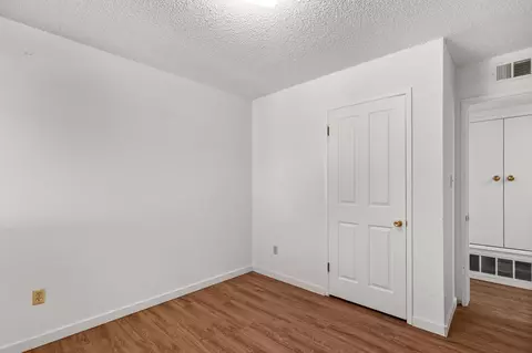 953 Camino Ct, Redding, CA 96002 photo 17