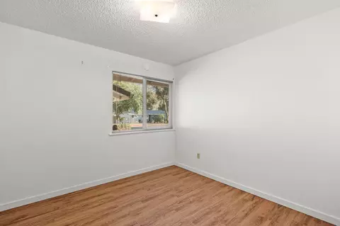 953 Camino Ct, Redding, CA 96002 photo 16
