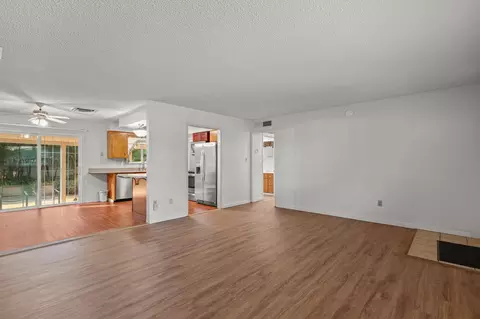 953 Camino Ct, Redding, CA 96002 photo 6