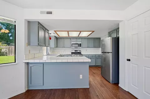 Kitchen - 550 Armando Ave, Redding, CA 96003 photo 1 of 4