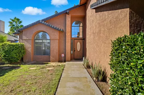 Exterior - 550 Armando Ave, Redding, CA 96003 photo 3 of 7