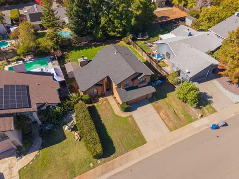 View/Area - 550 Armando Ave, Redding, CA 96003 photo 1 of 9