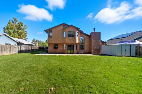 Exterior - 550 Armando Ave, Redding, CA 96003 photo 7 of 7