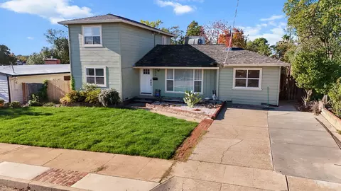 2254 Crestview Ave, Redding, CA 96001 photo 1