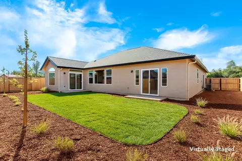 Exterior - 3063 Karuk Ave, Redding, CA 96002 photo 2 of 5