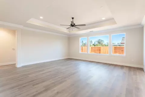 Living - 3063 Karuk Ave, Redding, CA 96002 photo 1 of 2