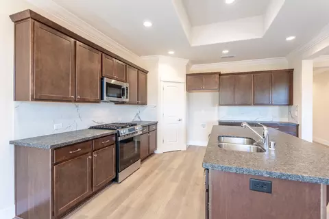 Kitchen - 3063 Karuk Ave, Redding, CA 96002 photo 2 of 3