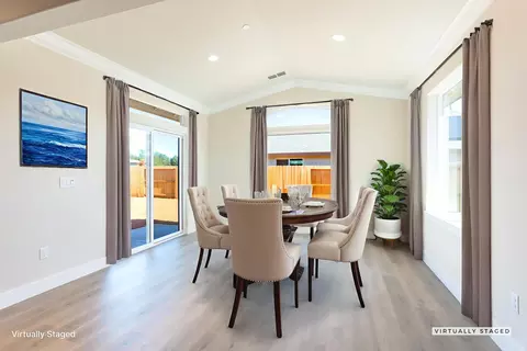 Dining - 3063 Karuk Ave, Redding, CA 96002 photo 1 of 1