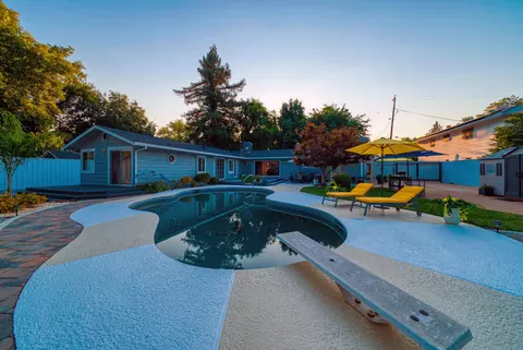 Exterior - 2945 Mahan St, Redding, CA 96001 photo 21 of 41