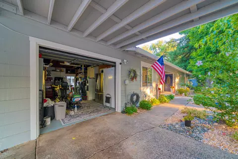 Exterior - 2945 Mahan St, Redding, CA 96001 photo 41 of 41