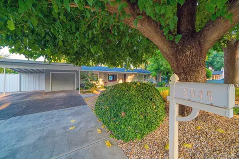 Exterior - 2945 Mahan St, Redding, CA 96001 photo 35 of 41