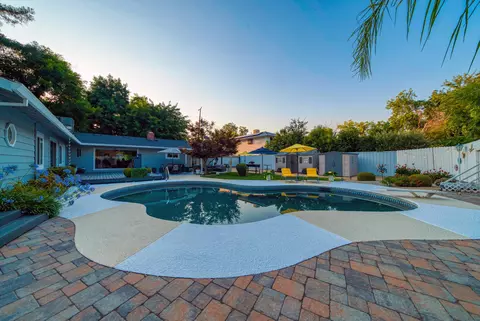 Exterior - 2945 Mahan St, Redding, CA 96001 photo 7 of 41