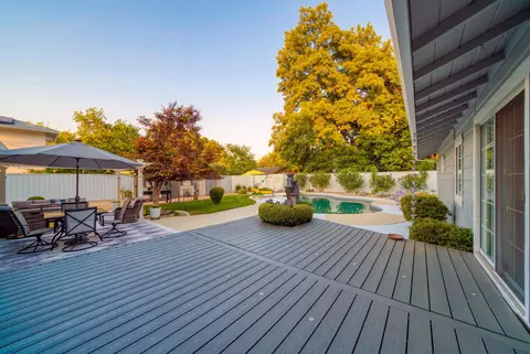 Exterior - 2945 Mahan St, Redding, CA 96001 photo 28 of 41