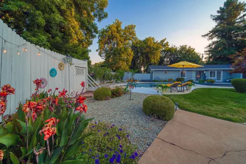 Exterior - 2945 Mahan St, Redding, CA 96001 photo 20 of 41