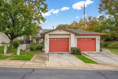 738 Stonebriar Trl, Redding, CA 96003