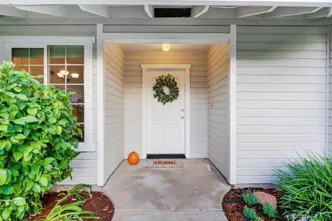 1346 Minder Dr, Redding, CA 96003 photo 3
