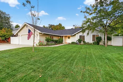 1346 Minder Dr, Redding, CA 96003