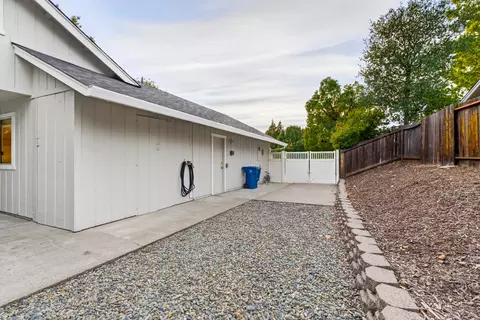 1346 Minder Dr, Redding, CA 96003 photo 23
