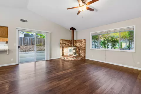 1346 Minder Dr, Redding, CA 96003 photo 5