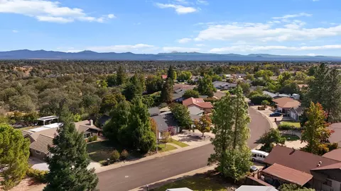 404 Woodhill Dr, Redding, CA 96003 photo 37