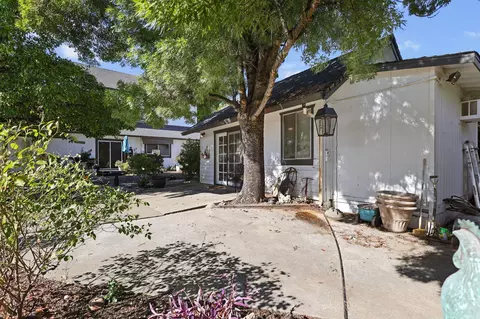 404 Woodhill Dr, Redding, CA 96003 photo 26