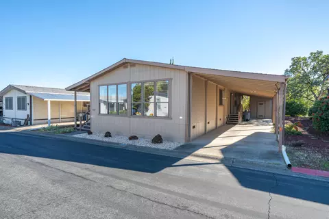 4649 Underwood Dr, Redding, CA 96003