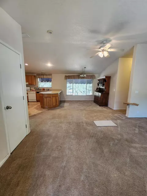 13940 Down Pages Ln, Redding, CA 96003 photo 9
