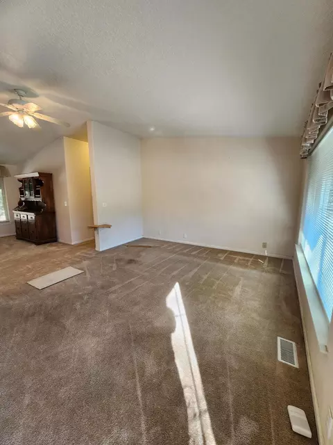 13940 Down Pages Ln, Redding, CA 96003 photo 8