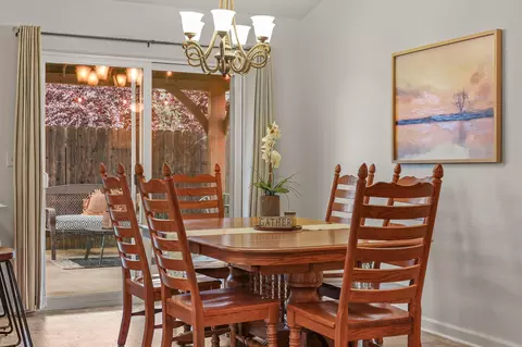 Dining - 894 Montcrest Dr, Redding, CA 96003 photo 1 of 2