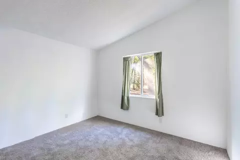 Bedroom - 29282 Laurel Tree Ln, Shingletown, CA 96088 photo 3 of 3