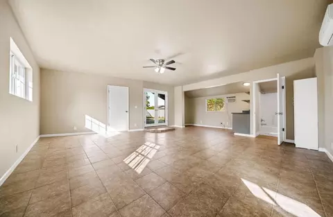 Living - 590 Dee Ct, Redding, CA 96002 photo 5 of 7