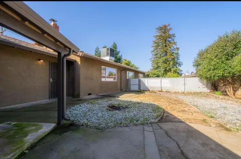 Exterior - 590 Dee Ct, Redding, CA 96002 photo 4 of 8