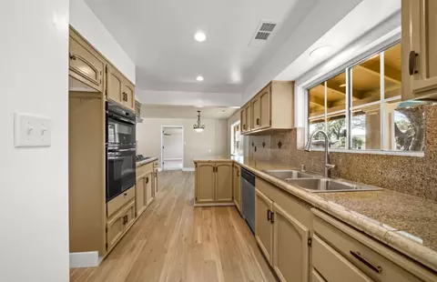 Kitchen - 590 Dee Ct, Redding, CA 96002 photo 1 of 5