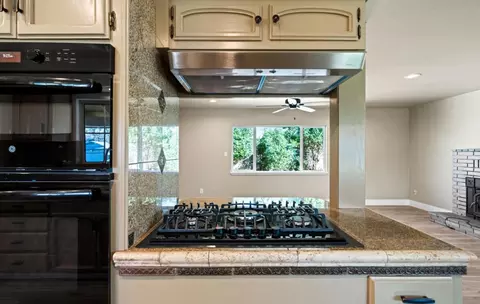 Kitchen - 590 Dee Ct, Redding, CA 96002 photo 2 of 5