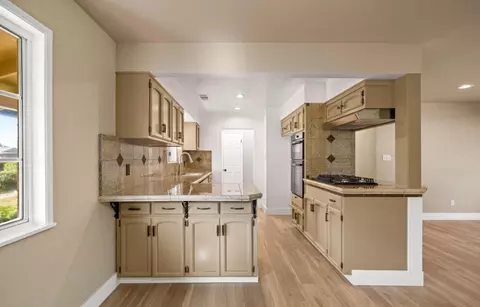 Kitchen - 590 Dee Ct, Redding, CA 96002 photo 5 of 5