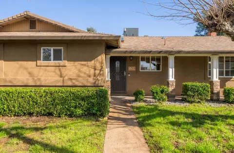 Exterior - 590 Dee Ct, Redding, CA 96002 photo 1 of 8