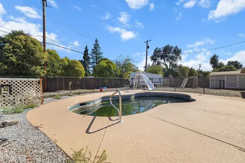 5009 Surrey Dr, Redding, CA 96002 photo 30