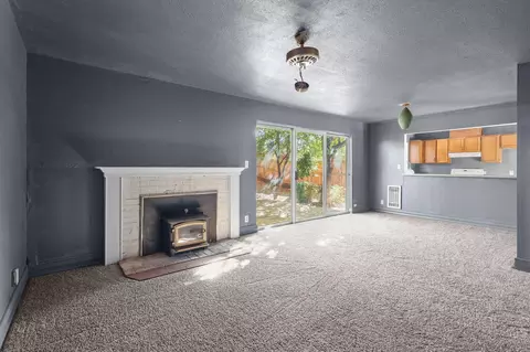 2399 Jonquil Way, Redding, CA 96002 photo 4