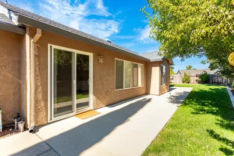 2925 Aspen Glow Ln, Redding, CA 96001 photo 3